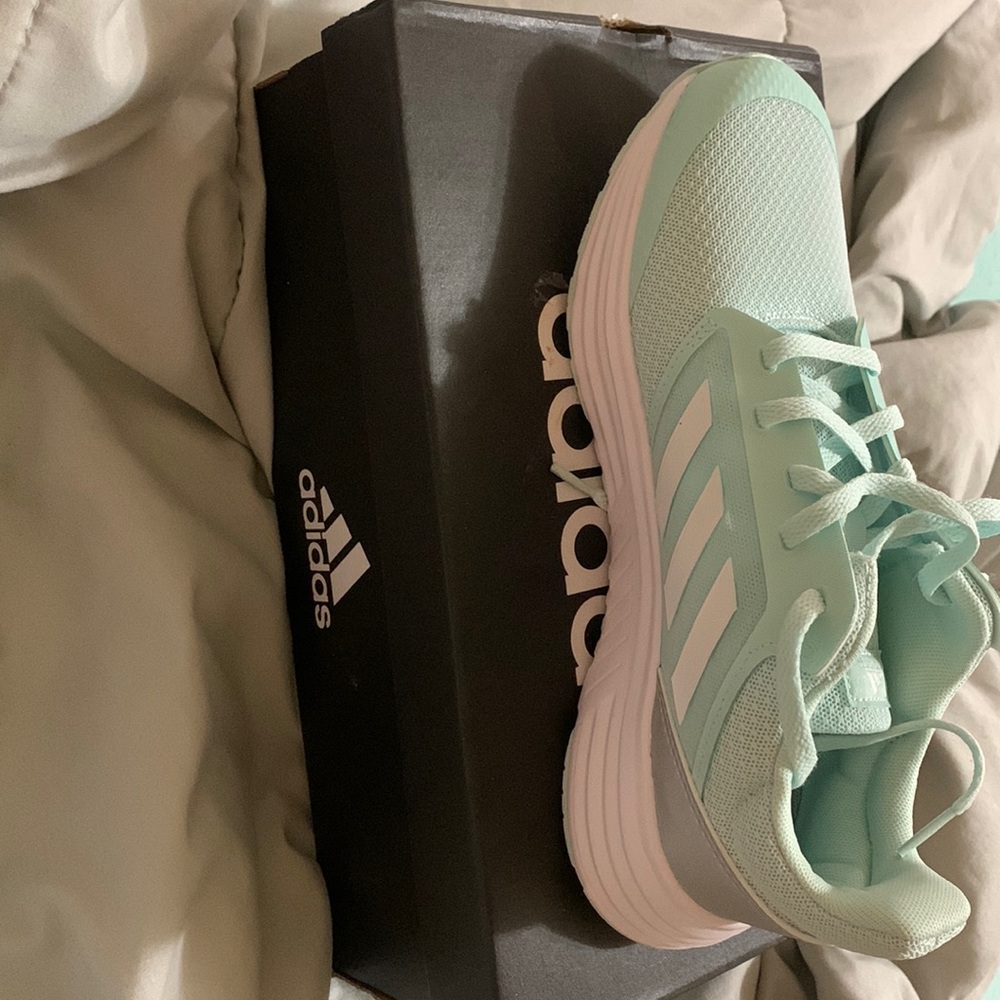 Adidas Galaxy 5 running shoes, size 8, mint color with white